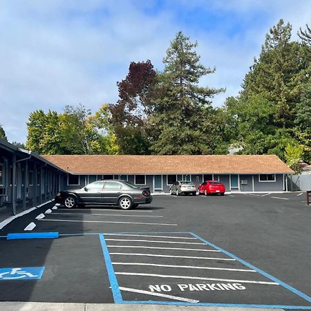 Pine Cone Motel ウィリッツ エクステリア 写真