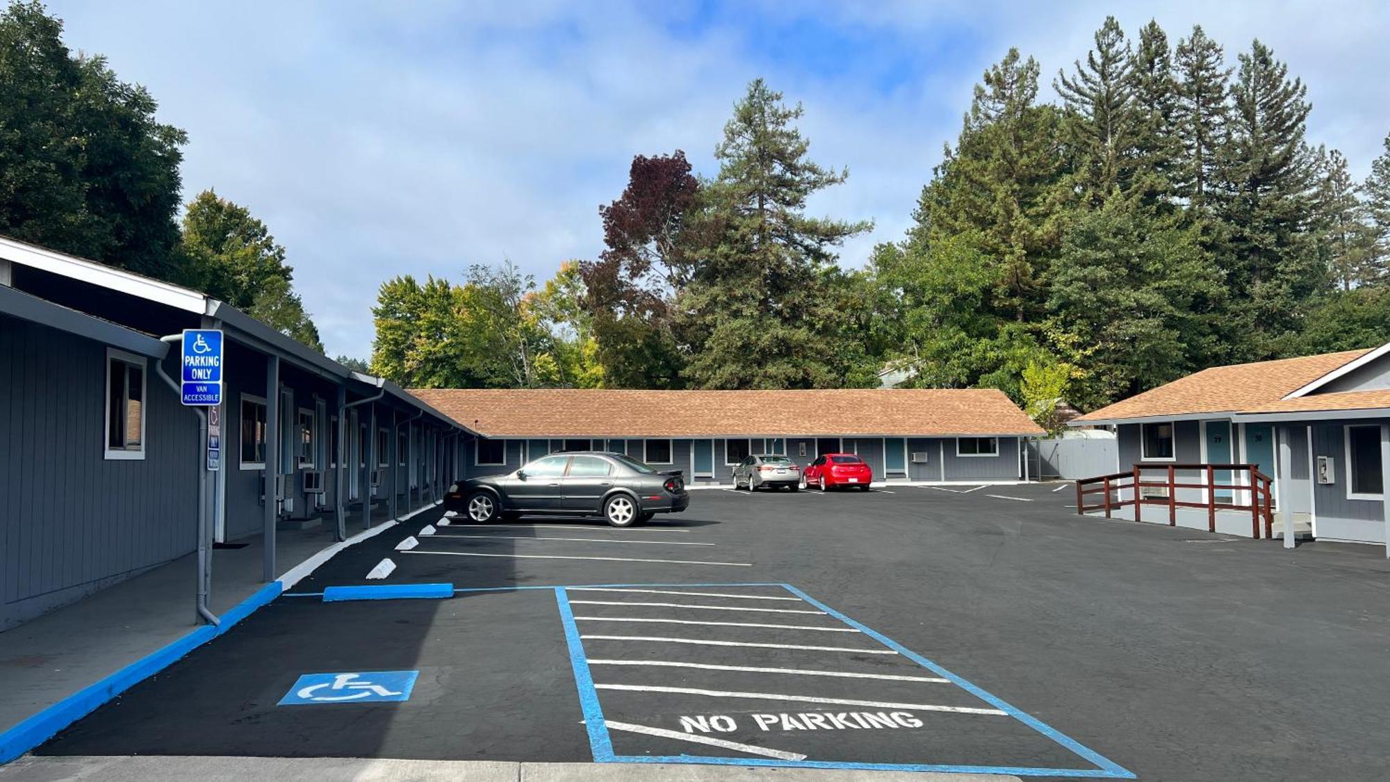 Pine Cone Motel ウィリッツ エクステリア 写真