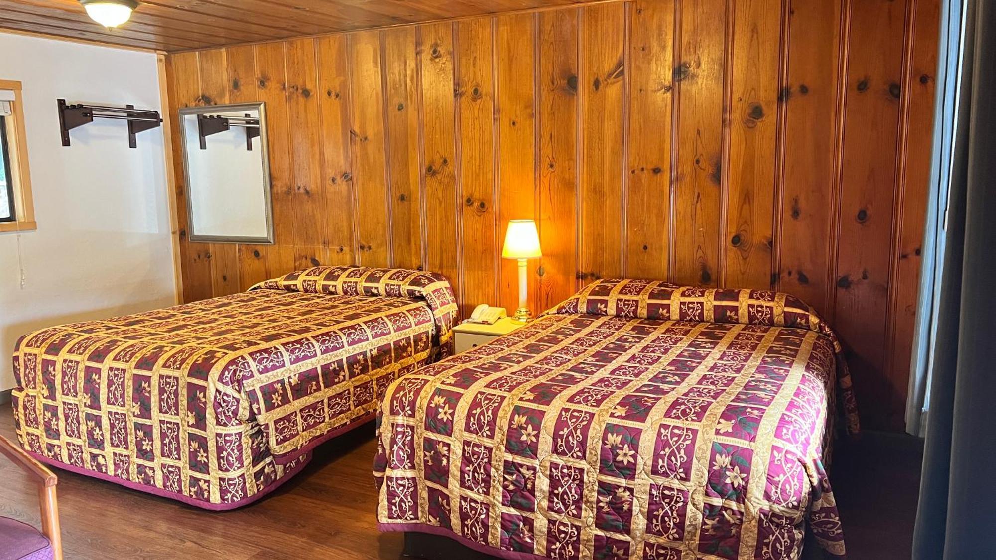 Pine Cone Motel ウィリッツ エクステリア 写真